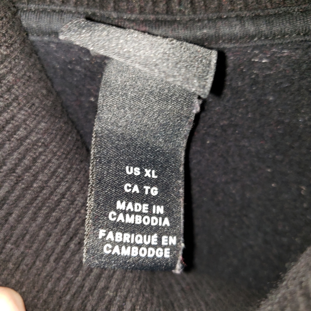 H and M Black/Gray sweater Shirt Size XL - Picture 5 of 5